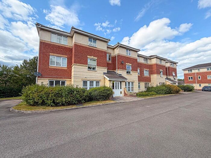 2 Bedroom Apartment For Sale In Broadmeadows Close, Swalwell, Newcastle Upon Tyne, NE16