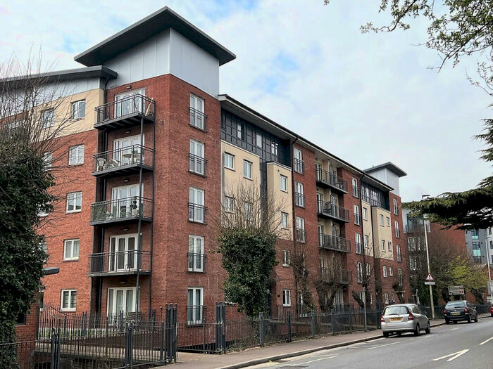 2 Bedroom Apartment To Rent In Constantine House, New North Road, Exeter, Devon, EX4