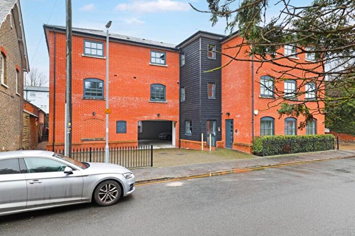 2 Bedroom Flat For Sale In Clarks Mews Hemnall Street, Epping, CM16