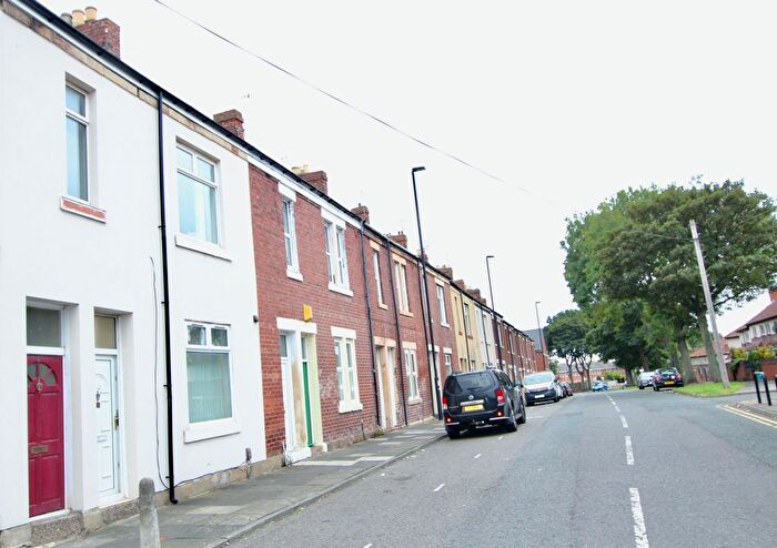 2 Bedroom Flat To Rent In Silkeys Lane, North Shields, NE29