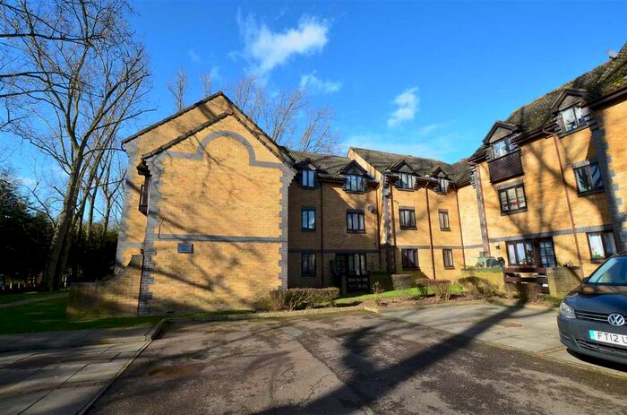 1 Bedroom Flat To Rent In Sandpiper Court, Shellduck Close, Colindale, NW9