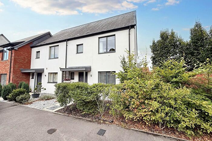 3 Bedroom End Of Terrace House For Sale In St Leonards, BH24