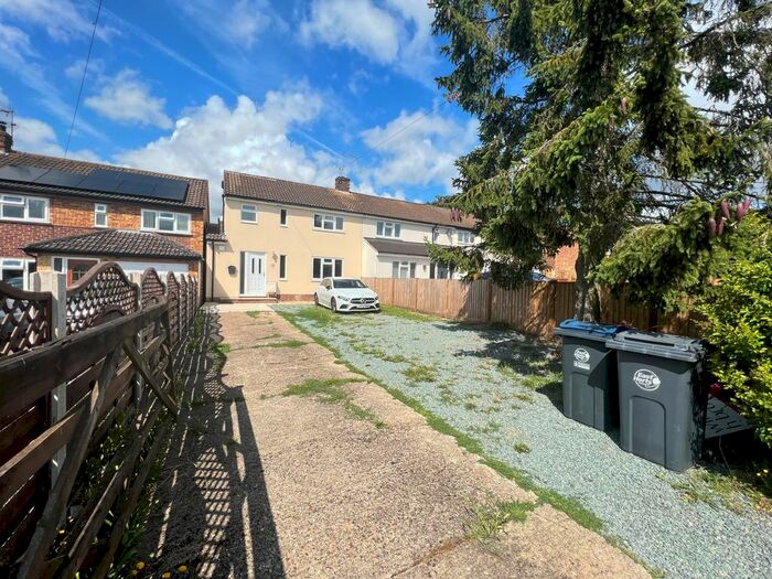 3 Bedroom Property To Rent In Patricia Gardens, Bishop's Stortford, CM23