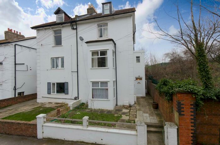 1 Bedroom Flat To Rent In Rye Hill Park Peckham, SE15