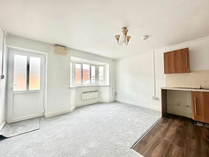 1 Bedroom Flat To Rent In Telford Street, Newport, NP19