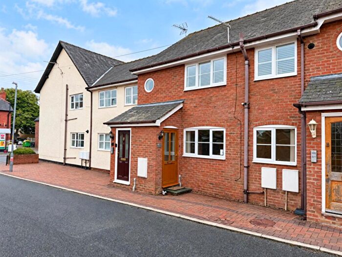 2 Bedroom Apartment To Rent In Bryn Y Pys Court, Overton., LL13