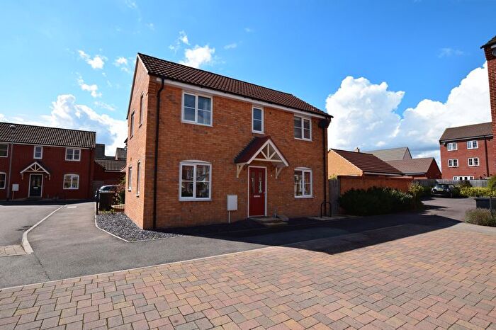 3 Bedroom Semi-Detached House To Rent In Meadfoot Place, Woodlands Park, Bedford, MK41