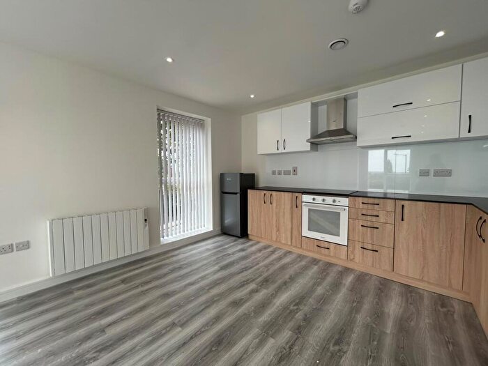 2 Bedroom Flat To Rent In Woodborough Road, Nottingham, Nottingham City, NG3