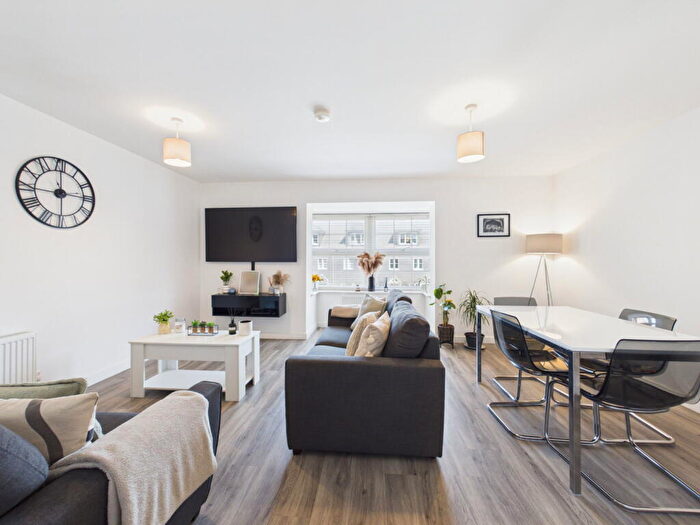 2 Bedroom Apartment For Sale In Bailey House, Peters Village, Wouldham, Kent, ME1