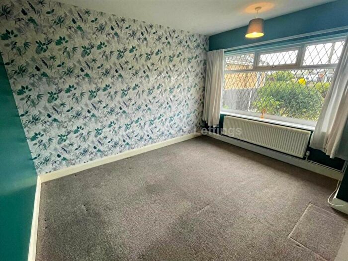 2 Bedroom Detached Bungalow For Sale In Robertson Road, North Hykeham, LN6