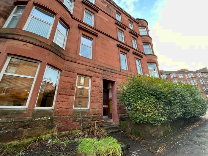 2 Bedroom Flat To Rent In Bolton Drive, Glasgow, G42