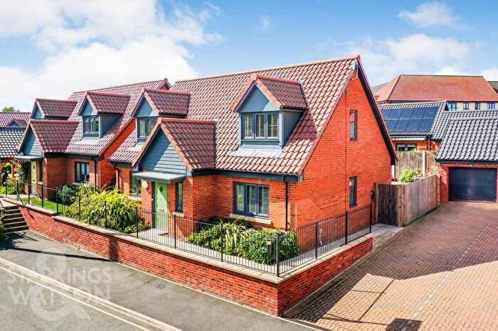 3 Bedroom Detached House For Sale In Upper Staithe Road, Stalham, Norwich, NR12