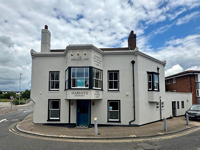 2 Bedroom Flat To Rent In Bridge Street, Newhaven, BN9