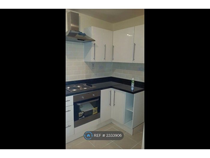 1 Bedroom Flat To Rent In Rawstorne Street, London, EC1V