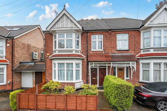 2 Bedroom Maisonette For Sale In Surrey Road, Harrow, HA1