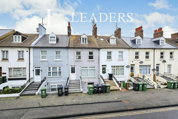 3 Bedroom Maisonette To Rent In Ashford Road, BN21
