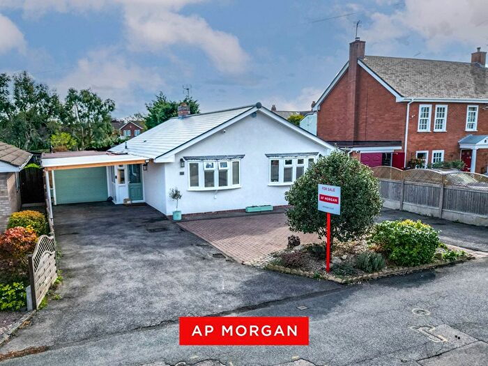 3 Bedroom Bungalow For Sale In Orchard Way, Studley, Redditch, Warwickshire, B80