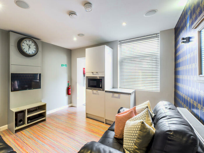 4 Bedroom Terraced House To Rent In George Street, Newcastle-under-Lyme, ST5