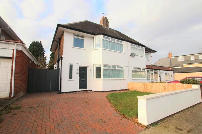 3 Bedroom Semi-Detached House To Rent In Bampton Road, Childwall, Liverpool, L16