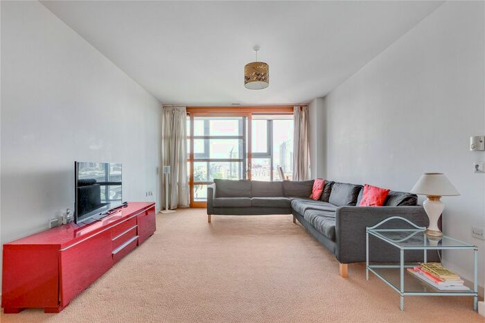 1 Bedroom Flat To Rent In Falcon Wharf, Lombard Road, SW11