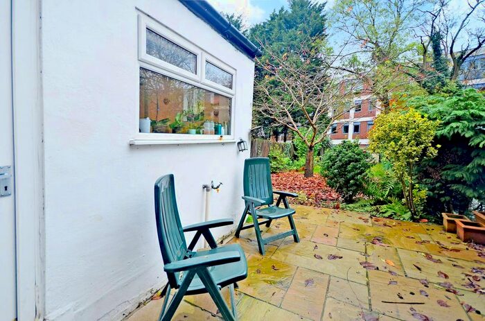 2 Bedroom Flat To Rent In Christchurch Road, Crouch End, London, N8