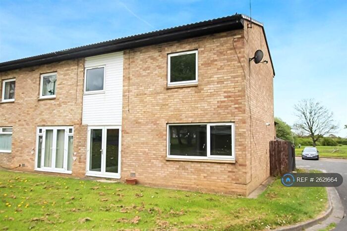 3 Bedroom Semi-Detached House To Rent In Tindale Green, Newton Aycliffe, DL5