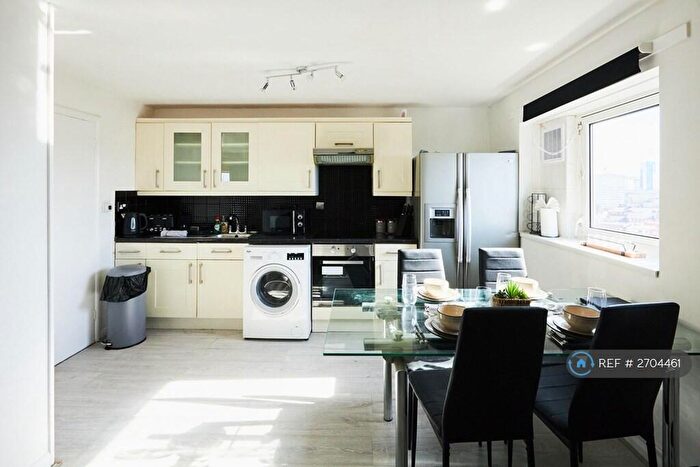 3 Bedroom Flat To Rent In Acorn Grove, Birmingham, B1