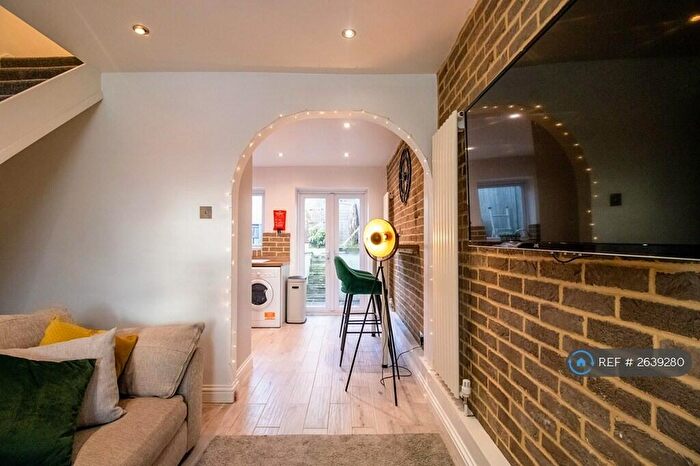 3 Bedroom Terraced House To Rent In Old London Road, St. Albans, AL1