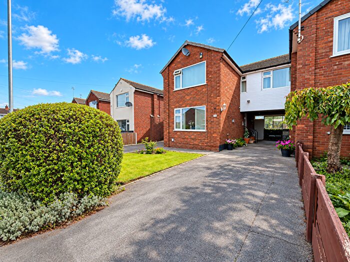 3 Bedroom Link Detached House For Sale In Lucerne Road, Bramhall, Stockport, SK7