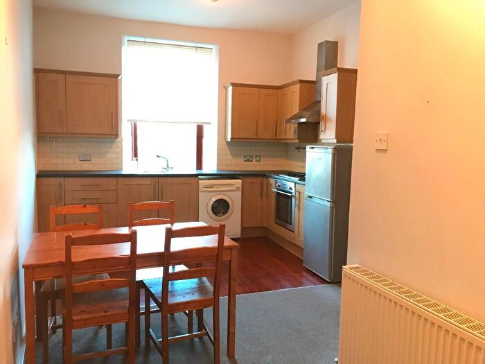 1 Bedroom Flat To Rent In Holmlea Road, Cathcart, Glasgow, G44