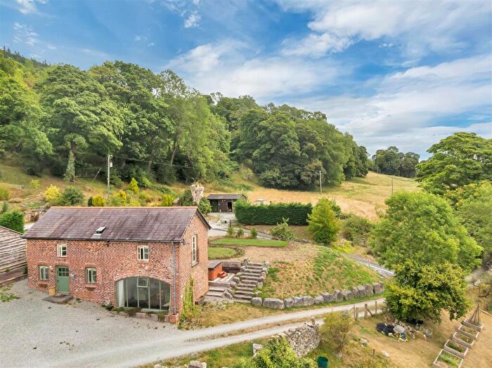 3 Bedroom Barn Conversion For Sale In Sun Bank, Llangollen, LL20