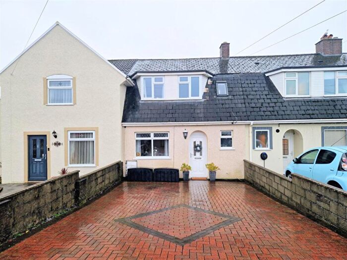 3 Bedroom Terraced House For Sale In East Avenue, Kenfig Hill, Bridgend, CF33