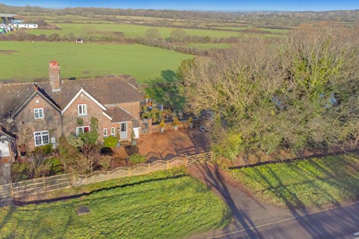 4 Bedroom Semi-Detached House For Sale In The Broyle, Ringmer, BN8