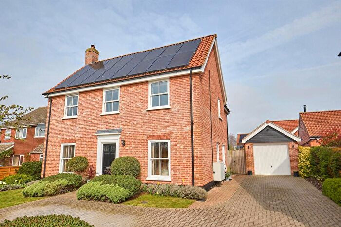 4 Bedroom House For Sale In Harvey Lane, Dickleburgh, Diss, IP21
