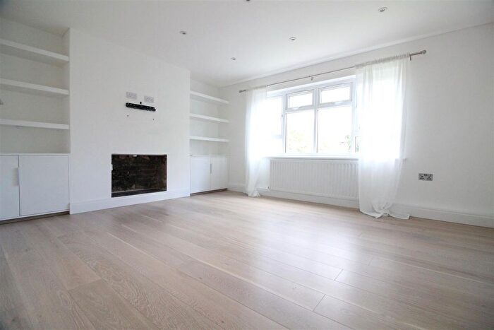 2 Bedroom Flat To Rent In Greystoke Gardens, London, W5