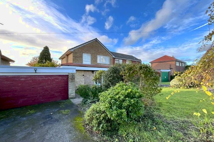 3 Bedroom Detached House For Sale In Walseker Lane, Woodall, Sheffield, S26