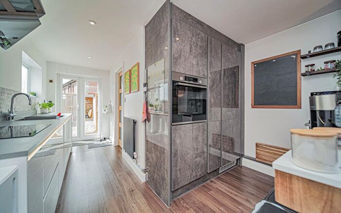 1 Bedroom Terraced House For Sale In Spa Road, Melksham, SN12