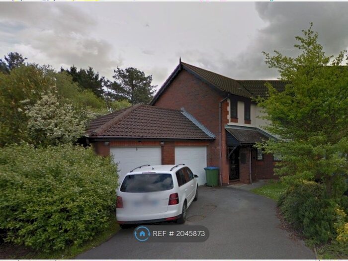 2 Bedroom Maisonette To Rent In Taylor Close, Southampton, SO19