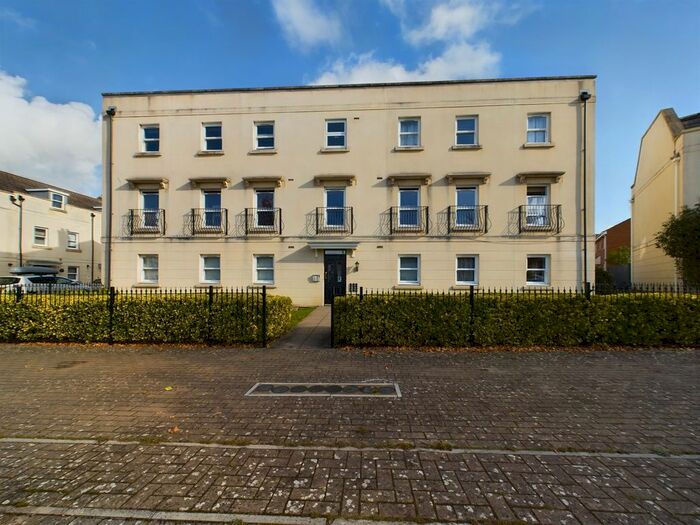 2 Bedroom Flat To Rent In Redmarley Road, Cheltenham, Gloucestershire, GL52