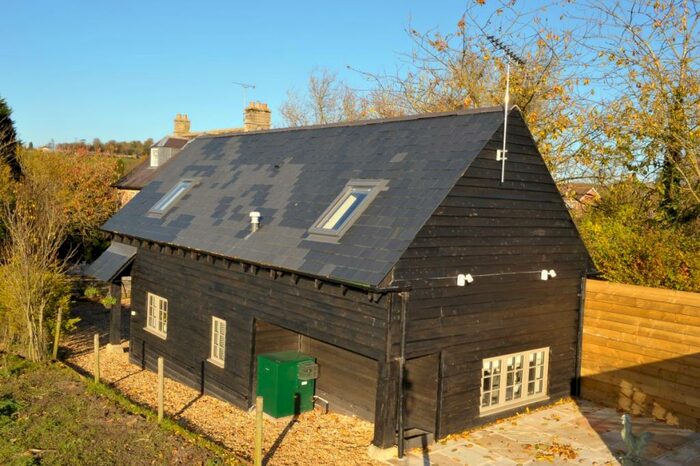 3 Bedroom House To Rent In Main Road Cherhill, SN11