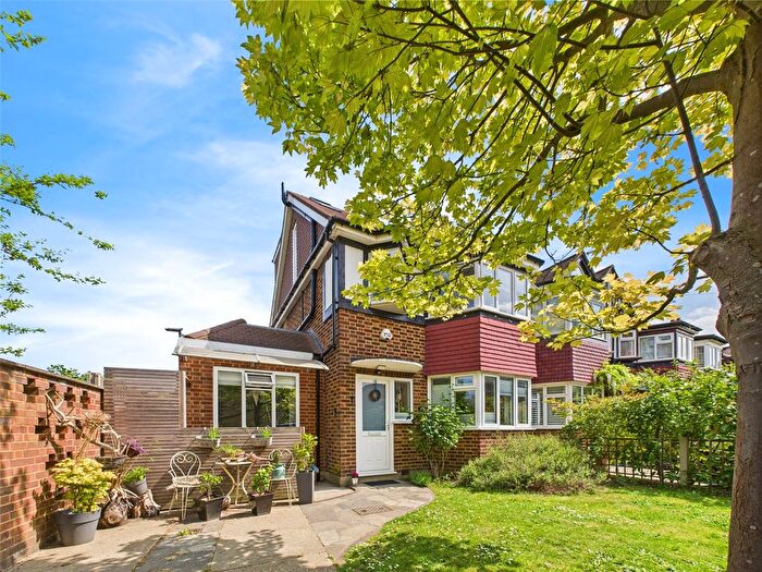 4 Bedroom Semi-Detached House To Rent In Hardwicke Road, Ham, Richmond, TW10