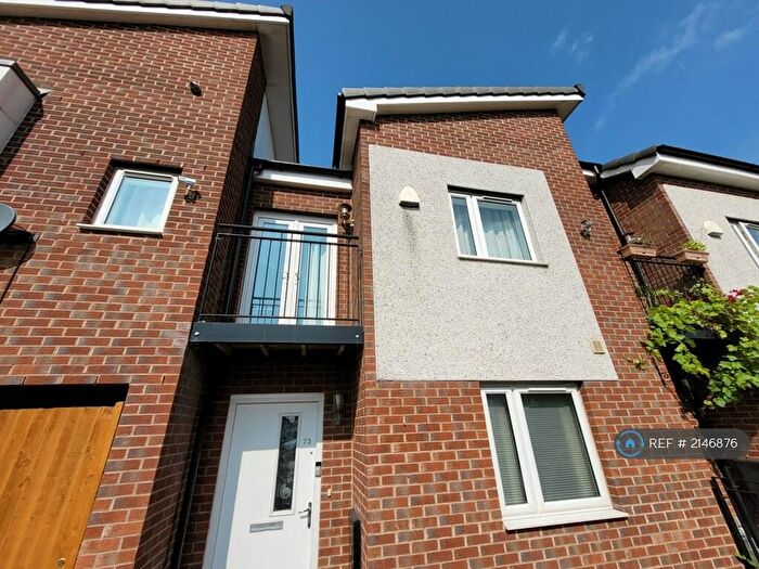 3 Bedroom Terraced House To Rent In Sandal Street, Manchester, M40