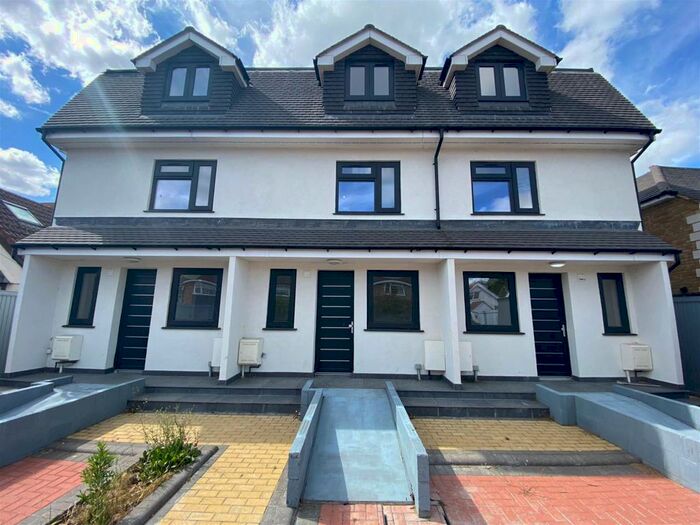 4 Bedroom Terraced House To Rent In Homefield Road, Walton On Thames, KT12