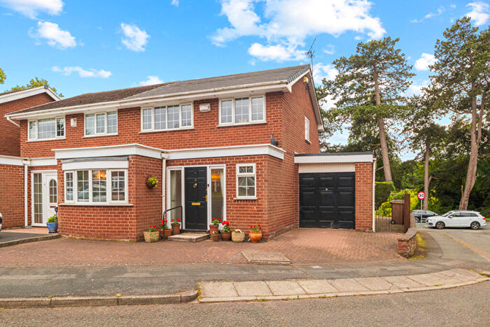 3 Bedroom Semi-Detached House For Sale In Summerfield, Wirral, CH62