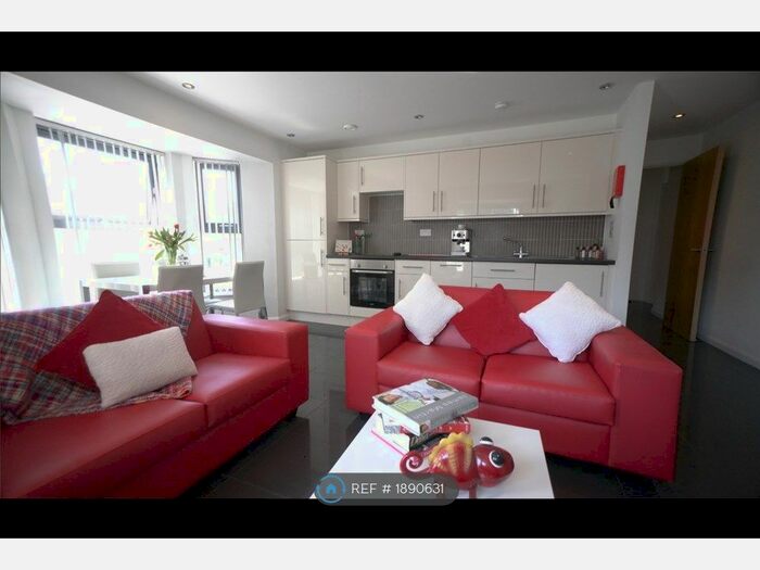 1 Bedroom Flat To Rent In Richmond Square, Cardiff, CF24
