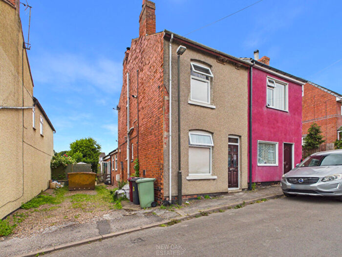 3 Bedroom Semi-Detached House For Sale In Brooke Street, Tibshelf, DE55