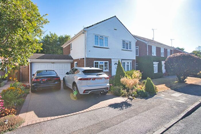 4 Bedroom Detached House For Sale In The Grange, Westcourt Lane, Shepherdswell, Dover, CT15