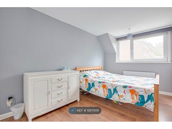 4 Bedroom Terraced House To Rent In Malmers Well Road, High Wycombe, HP13