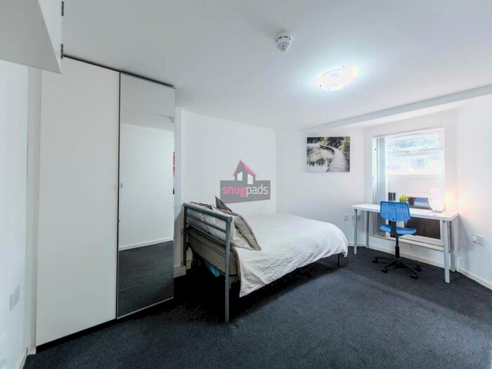 Studio To Rent In Gildabrook Road, Salford, M30