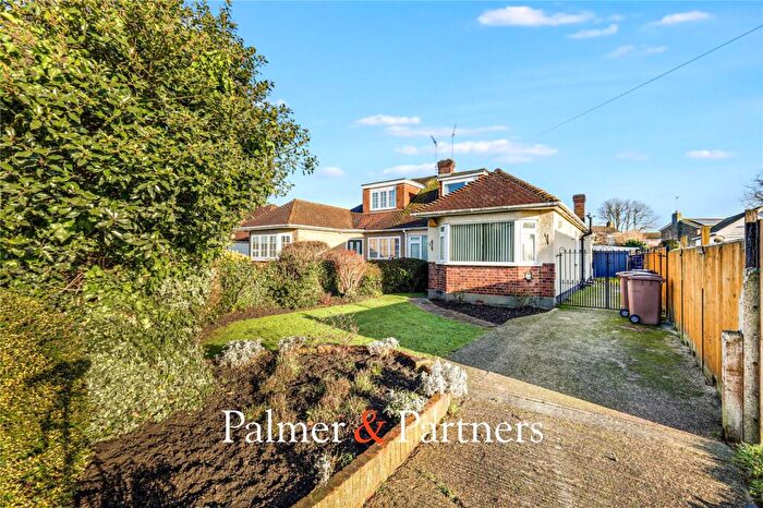 3 Bedroom Bungalow For Sale In Chignal Road, Chelmsford, Essex, CM1